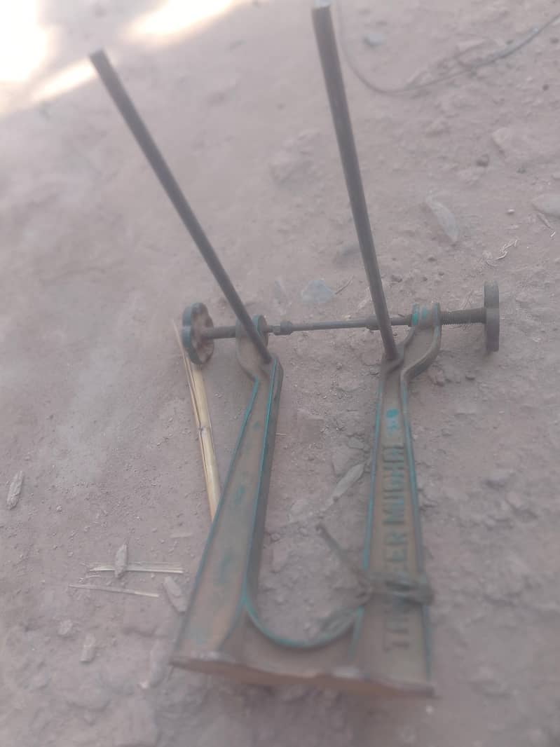 موٹر سائیکل ریم ریپیرنگ مشین 0