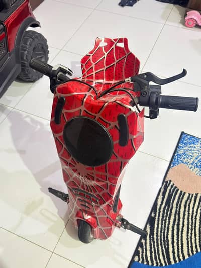 spider man theme electric drifter Scooty 10/10 condition