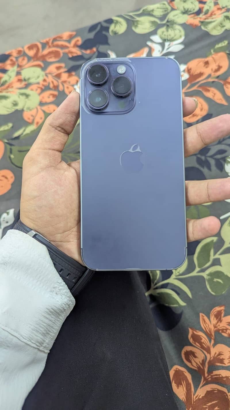Apple iPhone 14 Pro Max 10