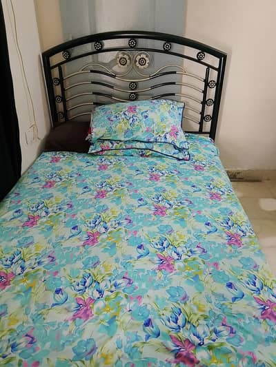 single iron bed for sale