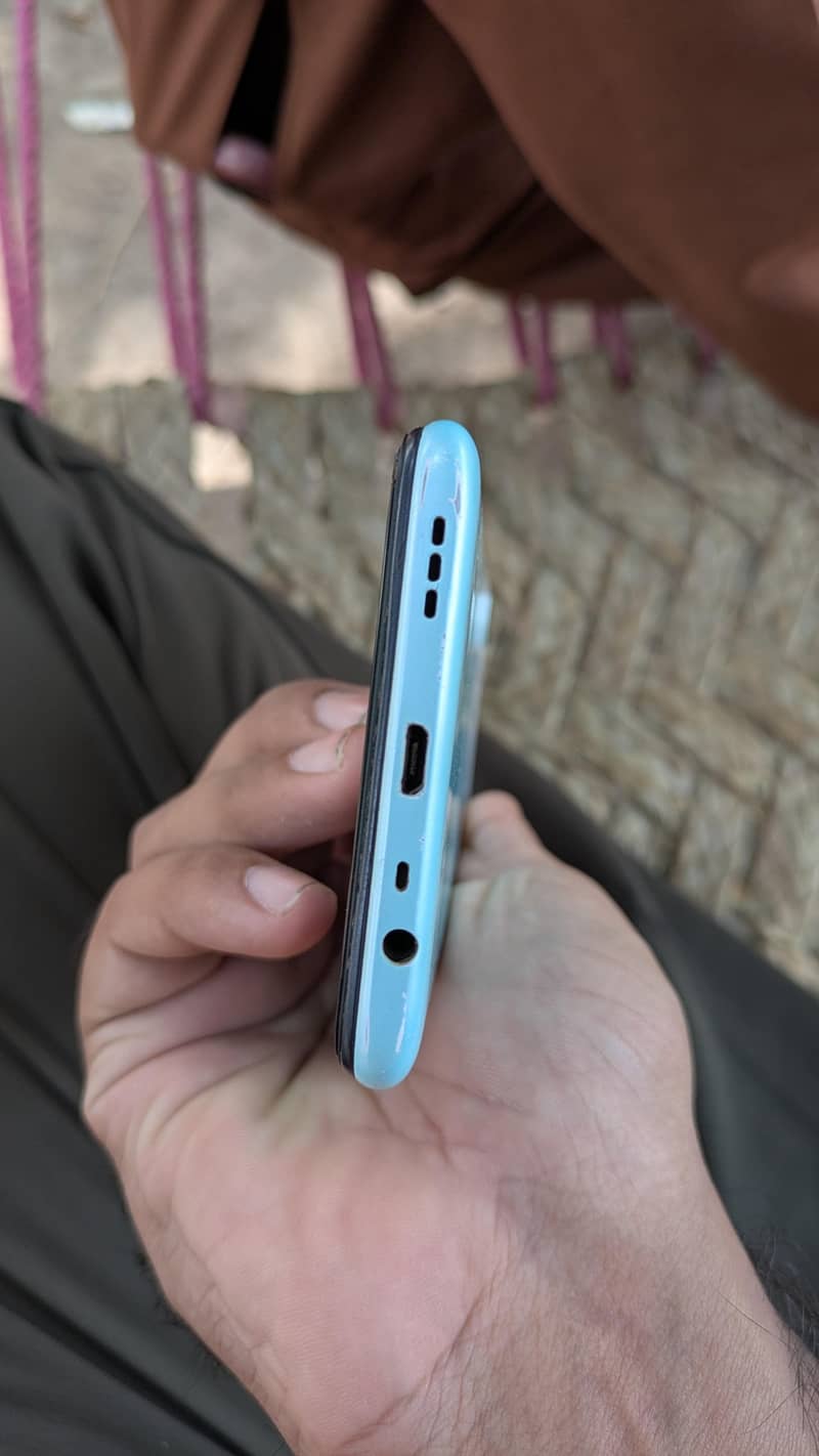 OPPO A31 3