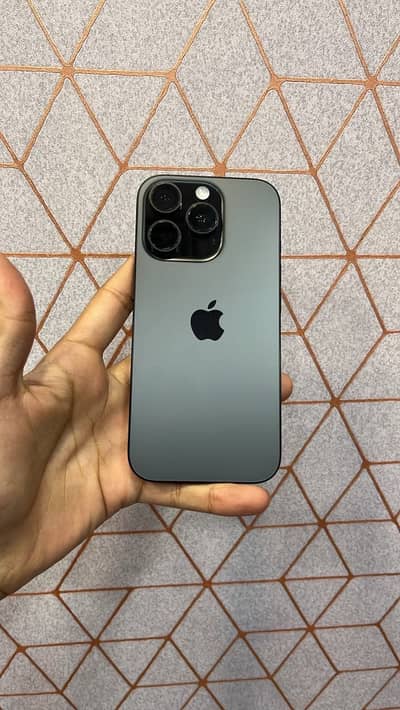 Apple iPhone 16 Pro