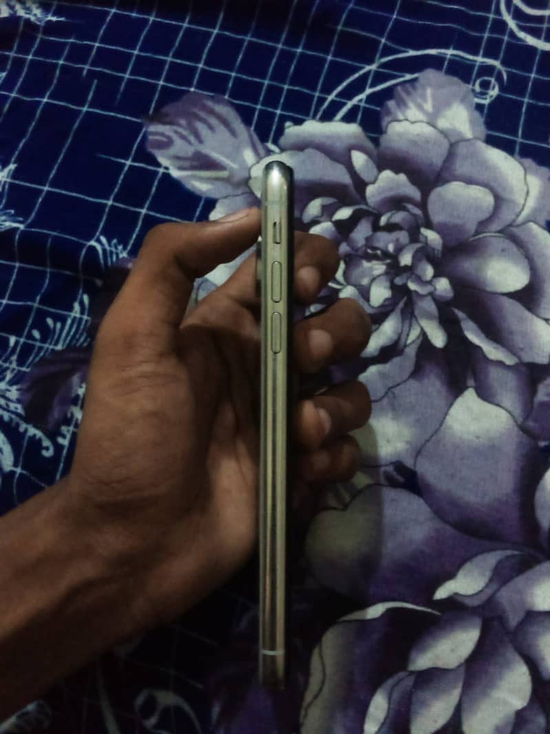 Apple iPhone X 2