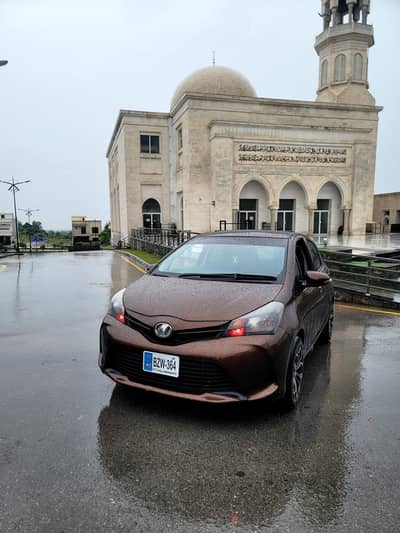 Toyota Vitz 2014