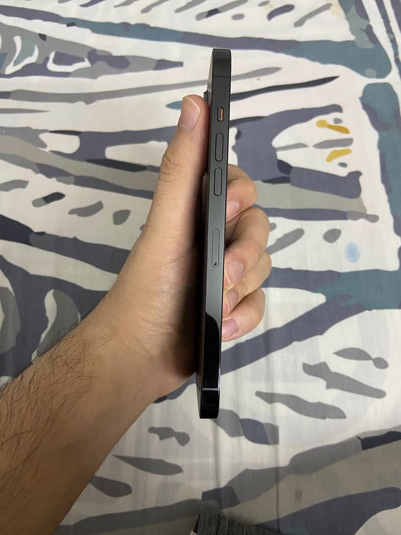 Apple iPhone 14 Pro Max 7