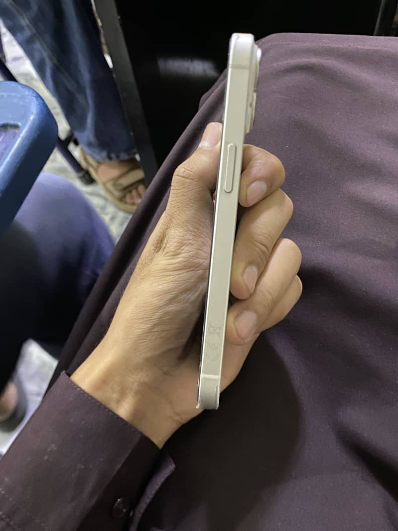 Apple iPhone 14 2