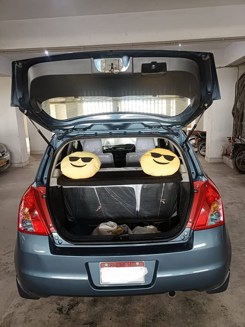 Suzuki Swift Model 2014(Automatic) 5