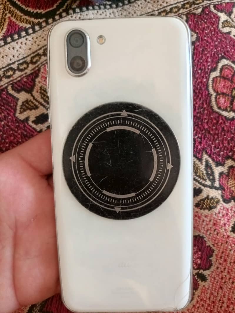 Sharp Aquos R2 1
