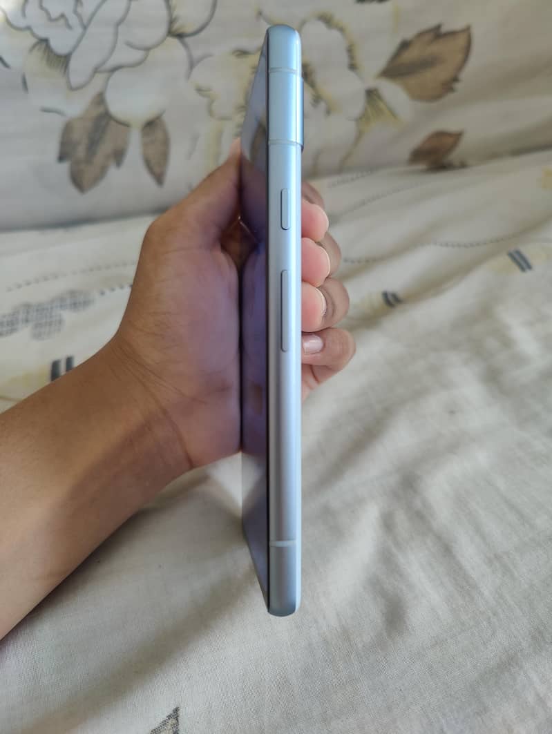 Google Pixel 7a – 10/10 Condition 3