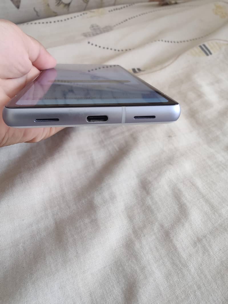 Google Pixel 7a – 10/10 Condition 4