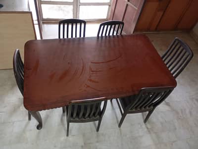 WOODEN DINING TABLE with 6 CHAIRS | EXCELENT CONDITION