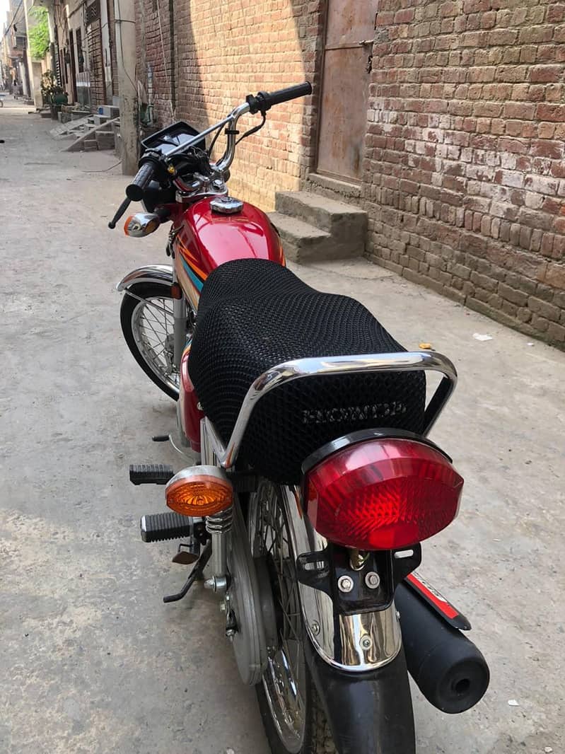 Honda 125 6