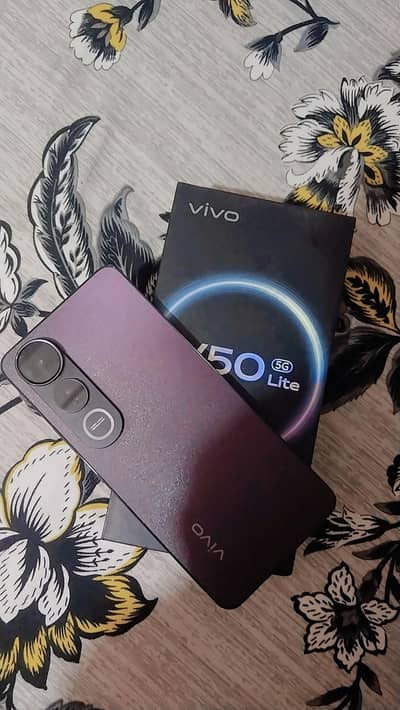 Vivo V50 Lite 12+12 Ram 256 Memory charger box