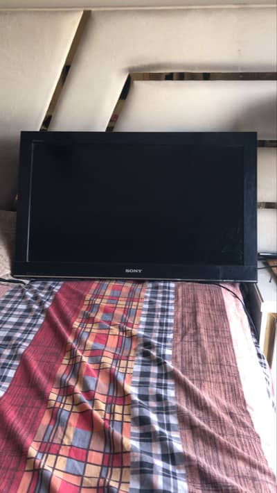 Sony 32-Inch TV for Sale (Contact: 03207145930)