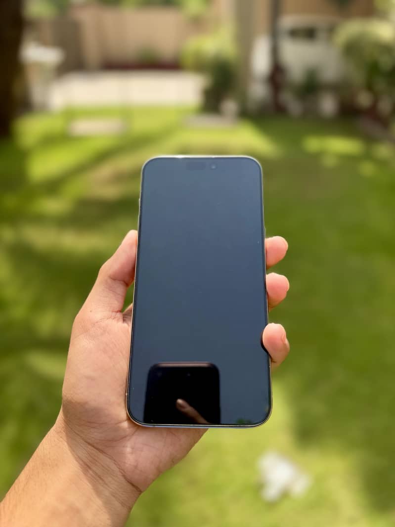 Apple iPhone 15 Pro Max 5