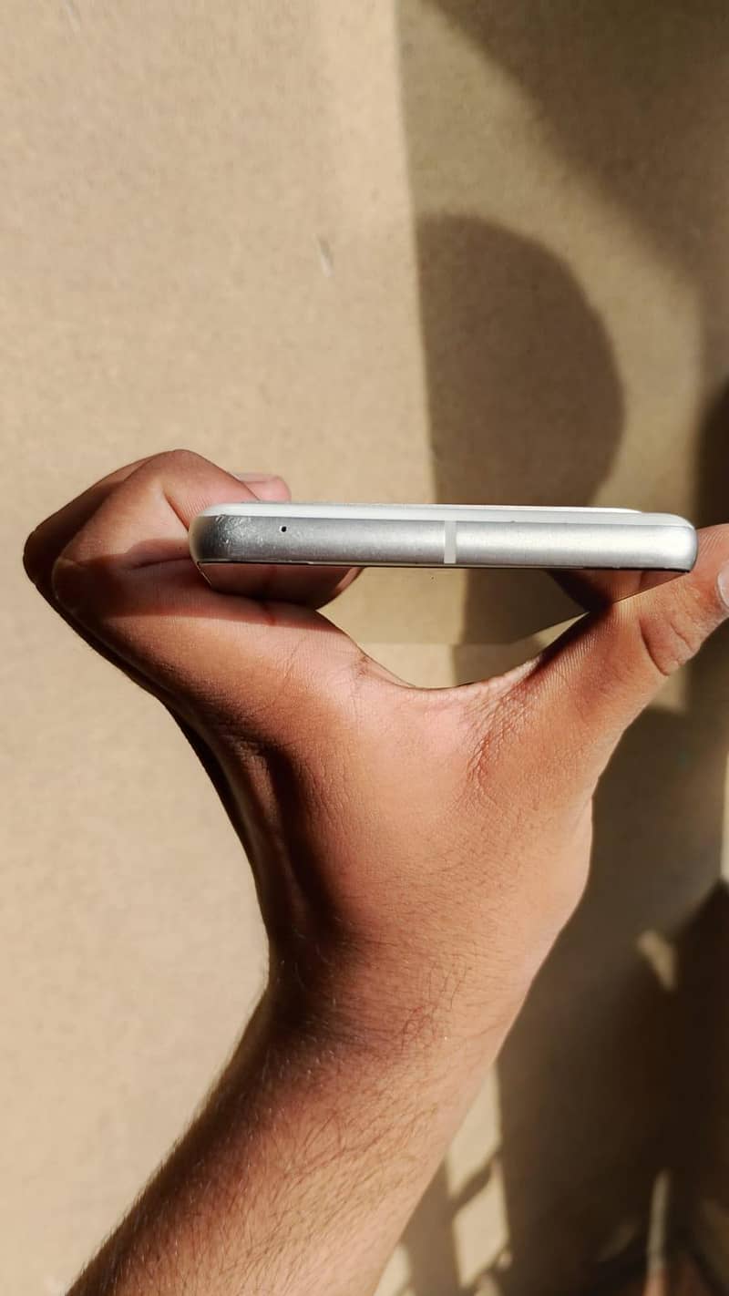 Google Pixel 7 3