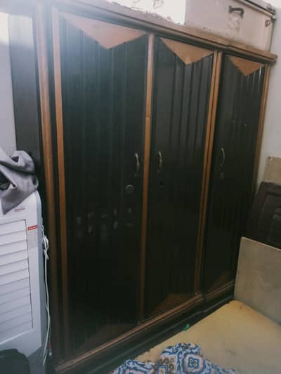 3 Door Iron Almari / Wardrobe – Large Size – Good Storage