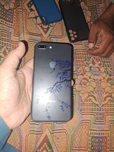 Apple iPhone 8 Plus