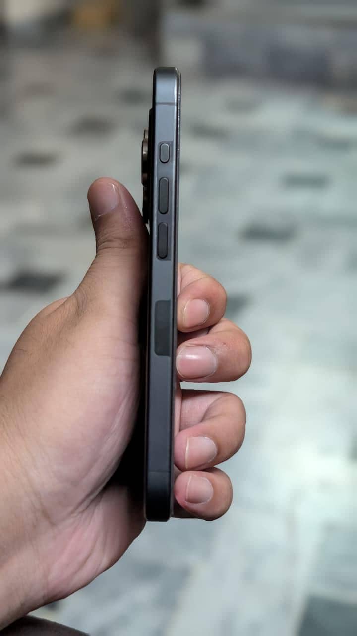 Apple iPhone 15 Pro 5