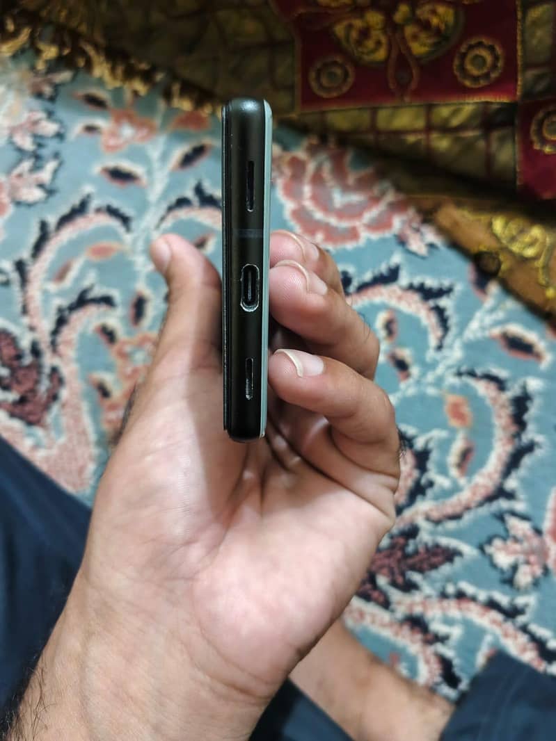 Google Pixel 6a 1