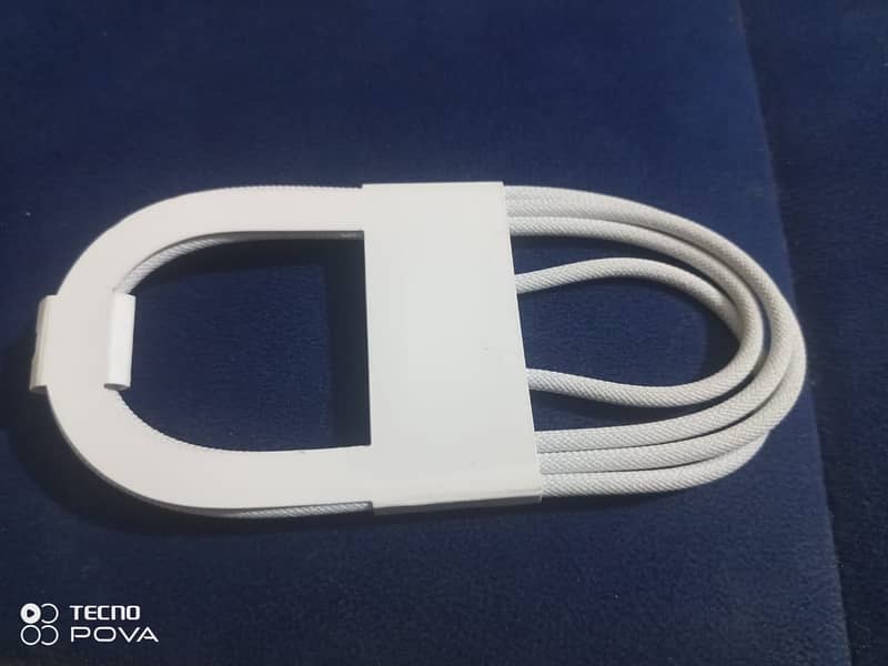 Apple Original Charging cable 1
