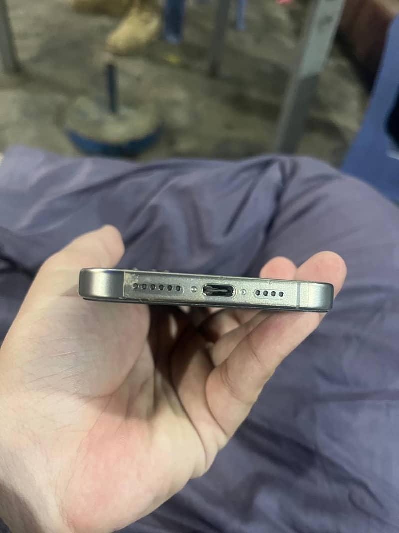 Iphone 15pro max 2