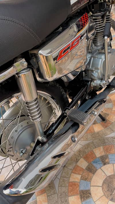RS 2.50  CG 125 for sale special esddition