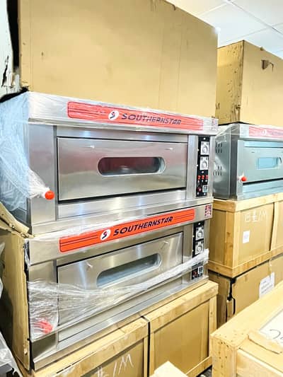 Pizza deck oven / pizza dough mixer / pizza perp tabal / Fast foods