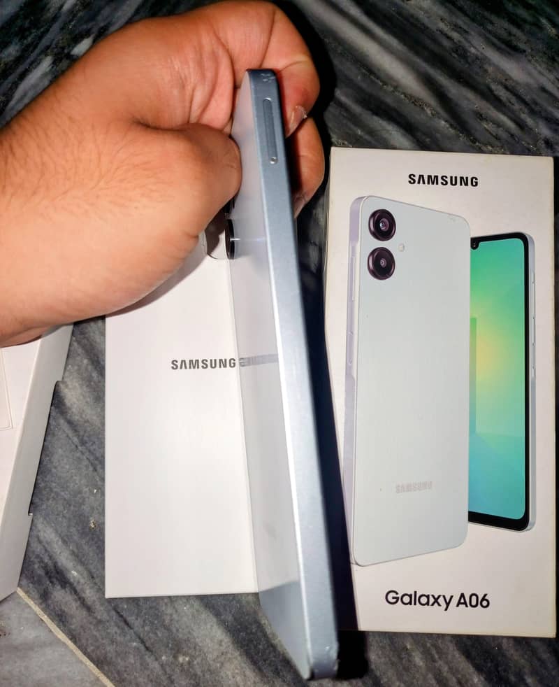 Samsung Mobile A06 0