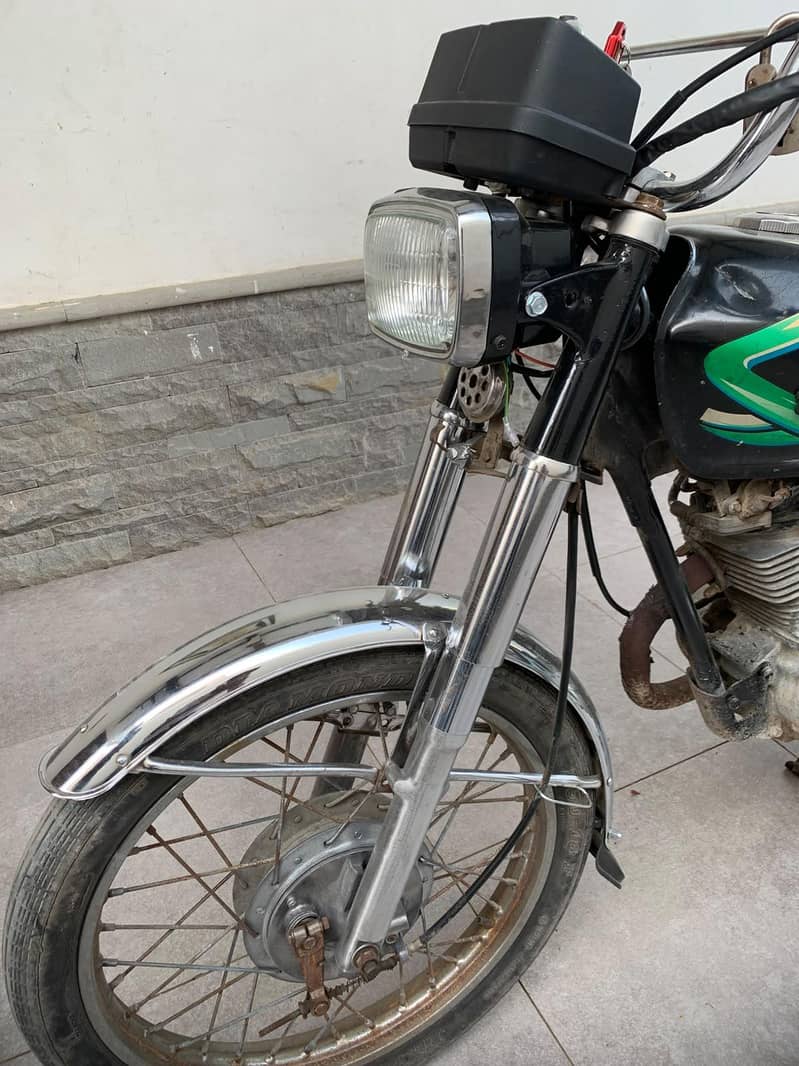 Unique 125 1