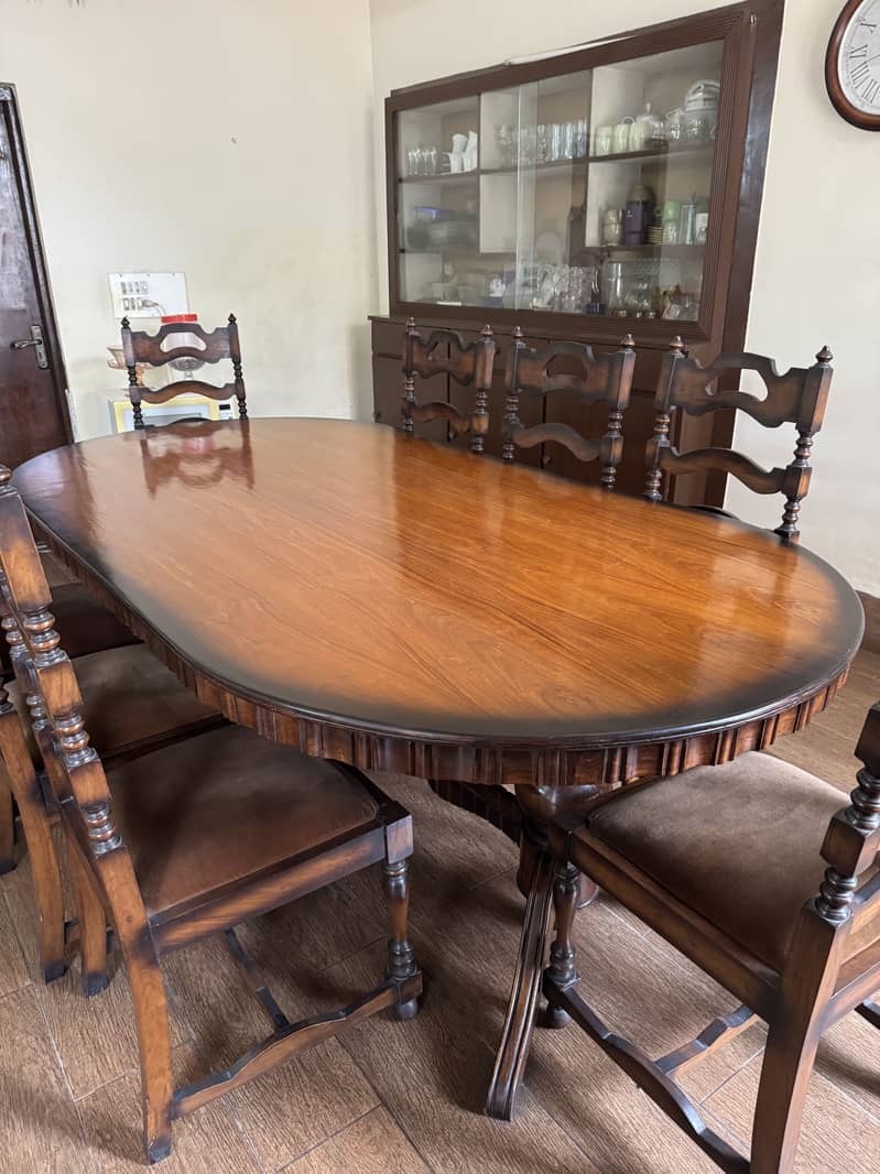 Dining table with 8 chairs 1