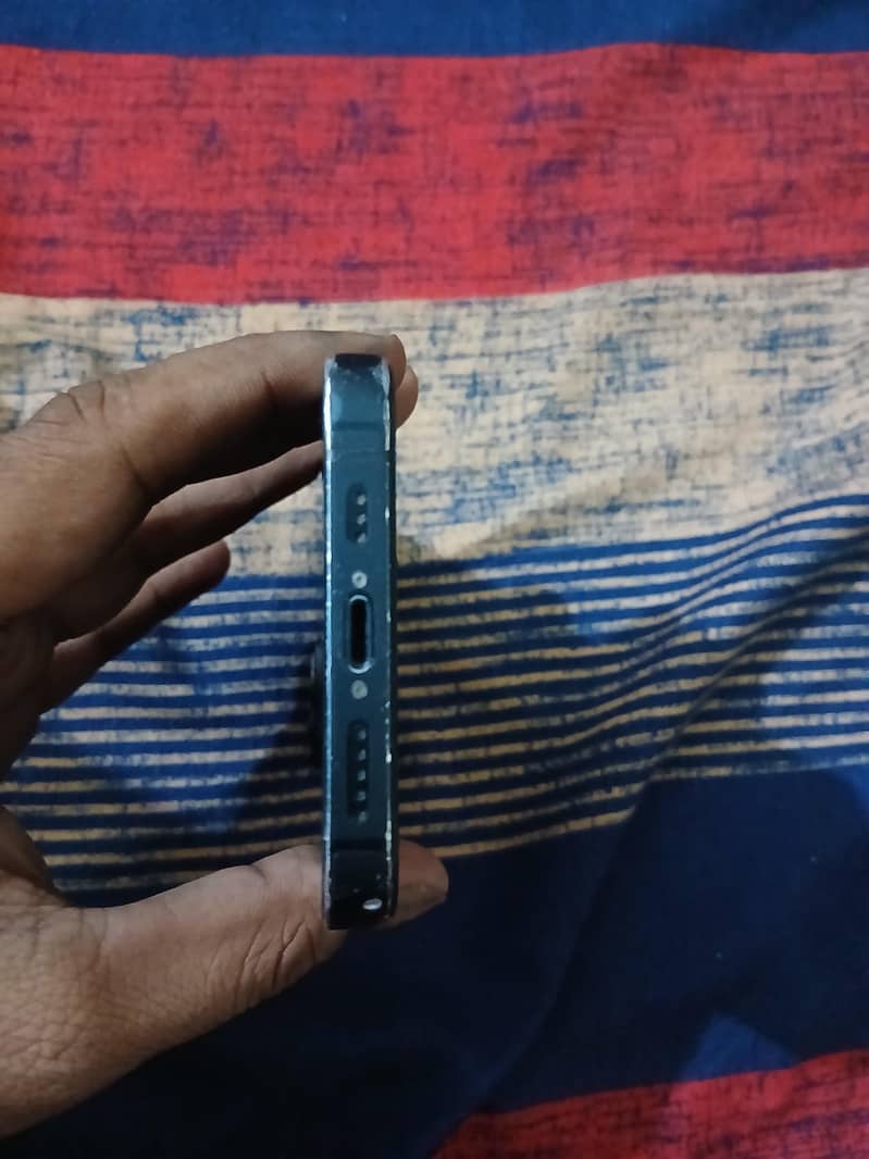 iphone 13 4