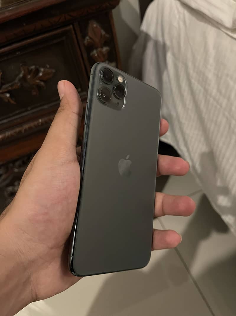 Apple iPhone 11 Pro Max 3