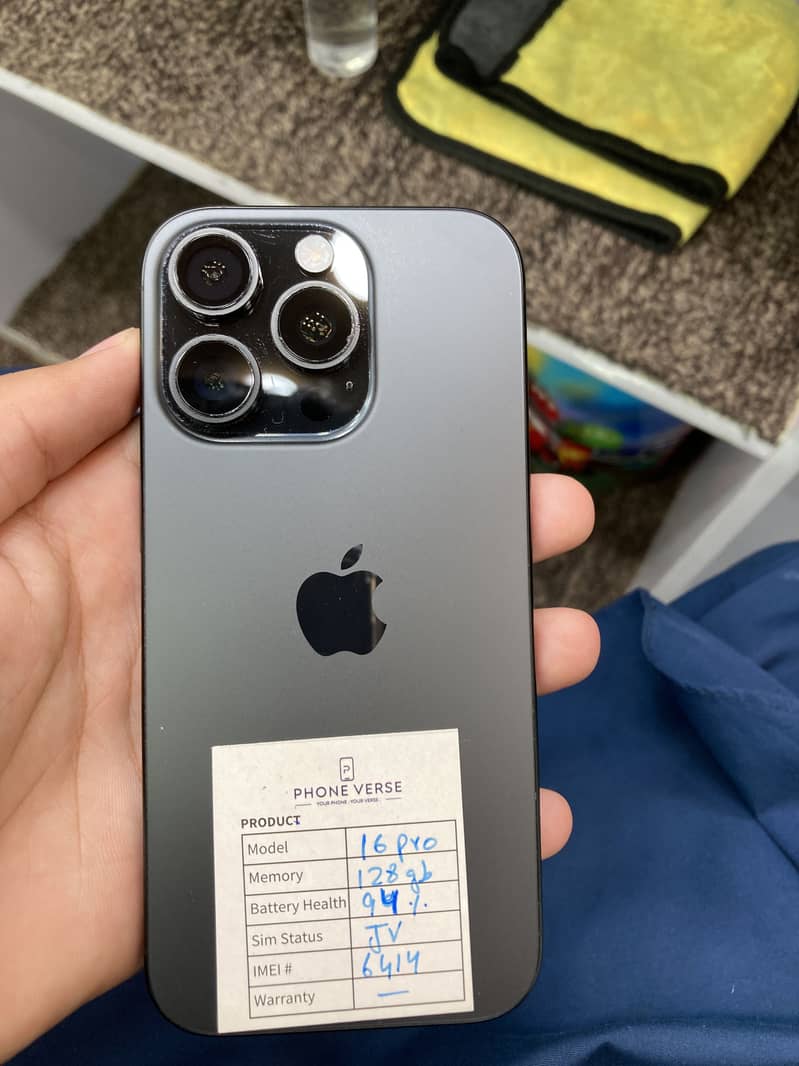Apple iPhone 16 Pro 1