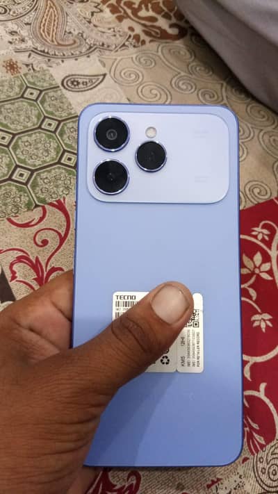 Tecno spark 40