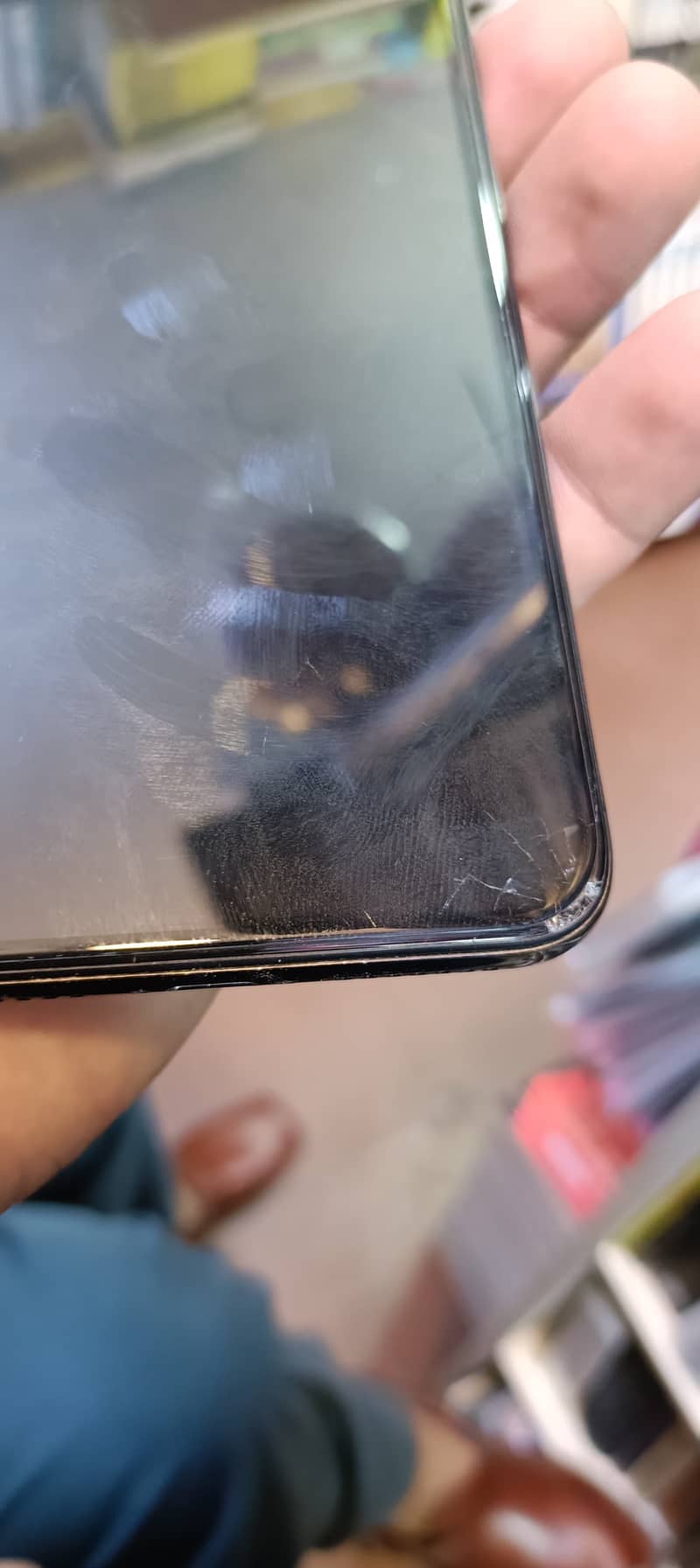 Apple iPhone XS Max 6