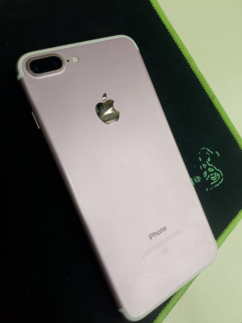 Apple iPhone 7 Plus 0