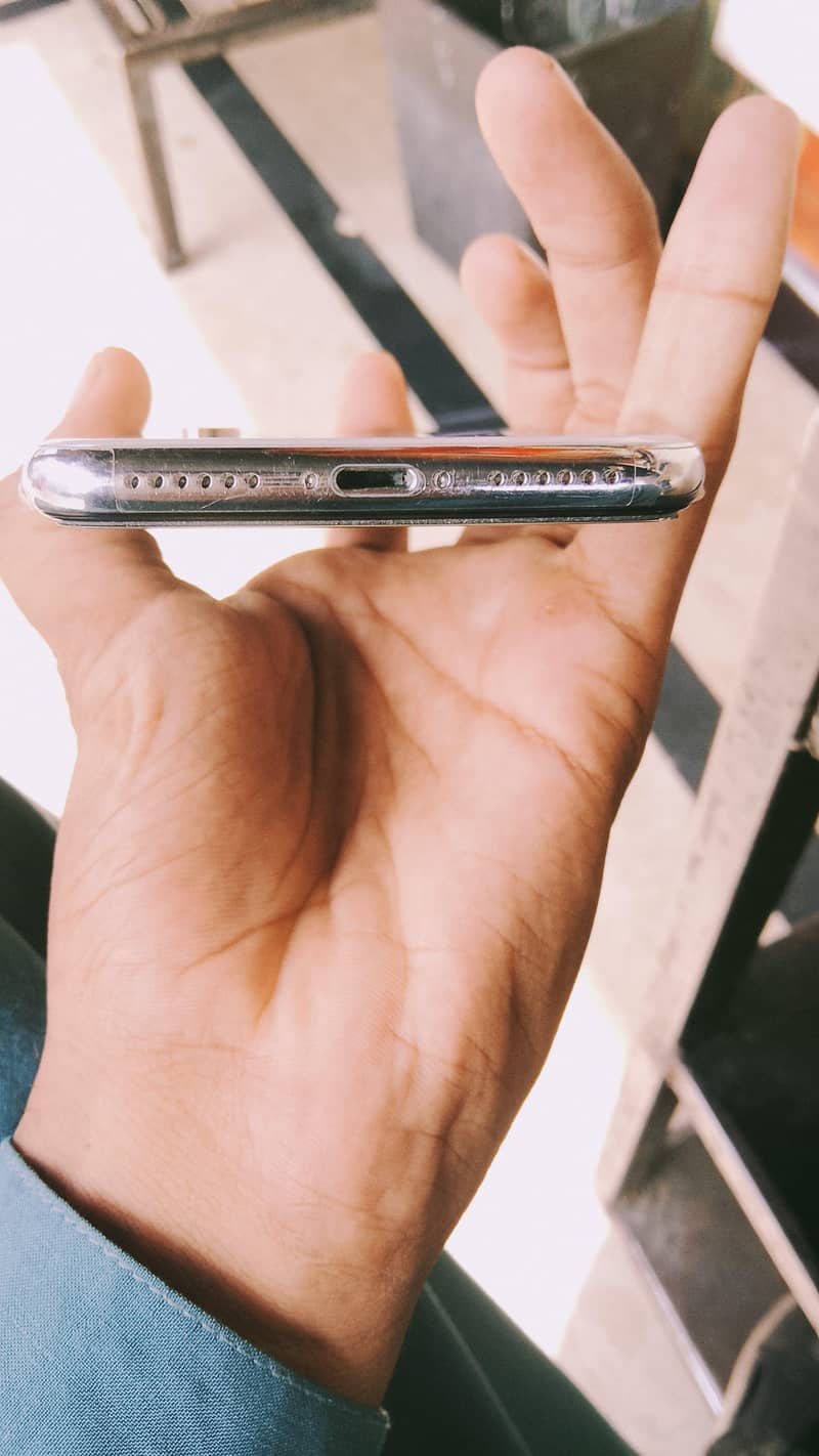 Apple iPhone X 2