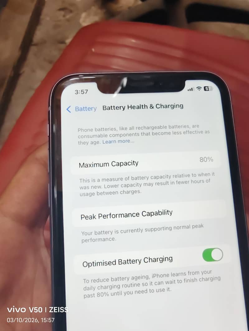 Apple iPhone XR 8