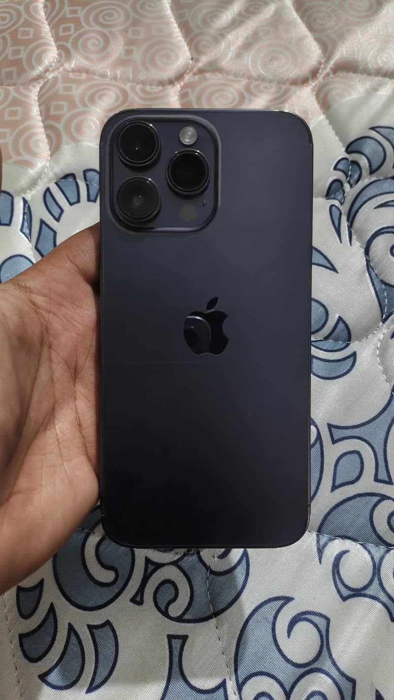 Apple iPhone 14 Pro Max 0