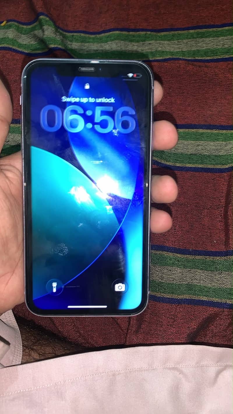 Apple iPhone 11 0