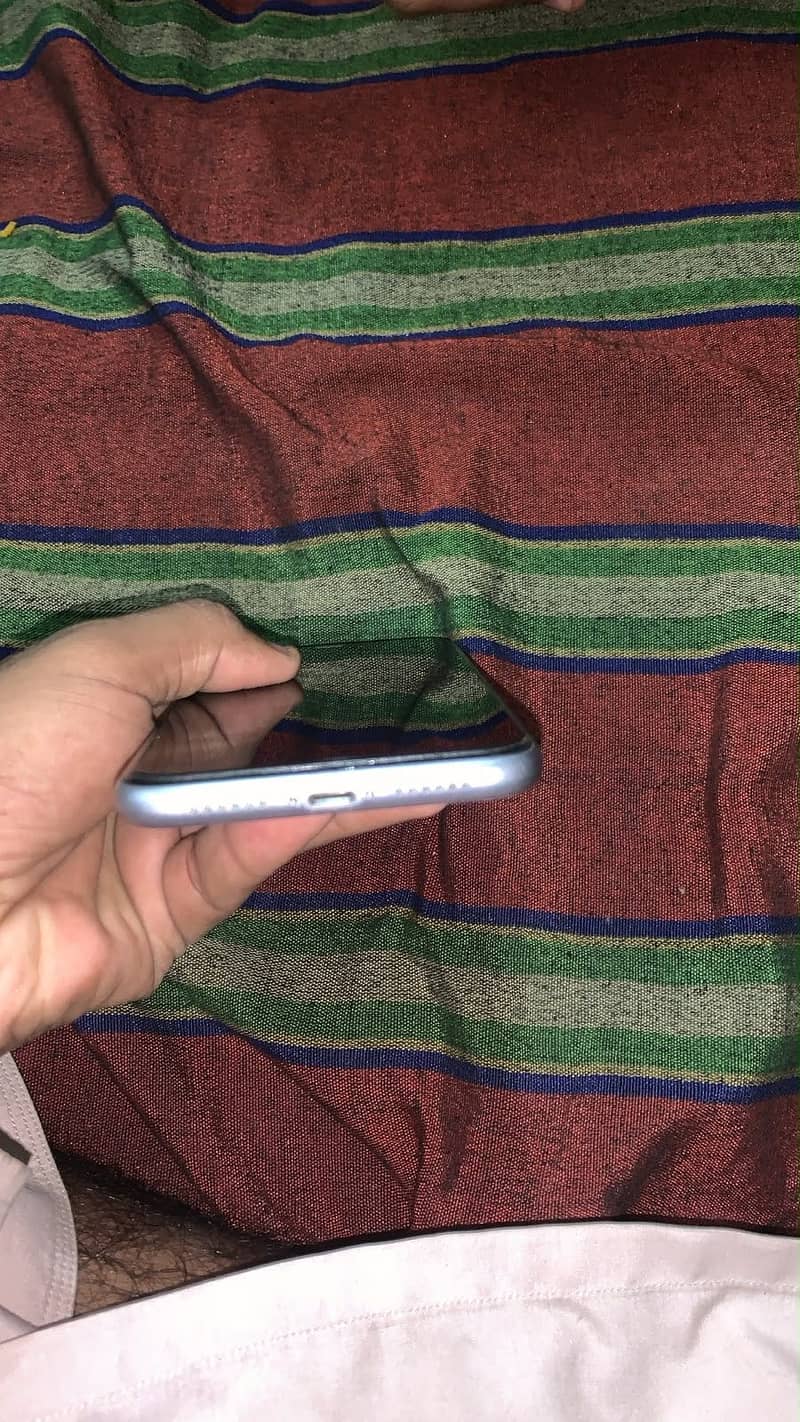 Apple iPhone 11 1