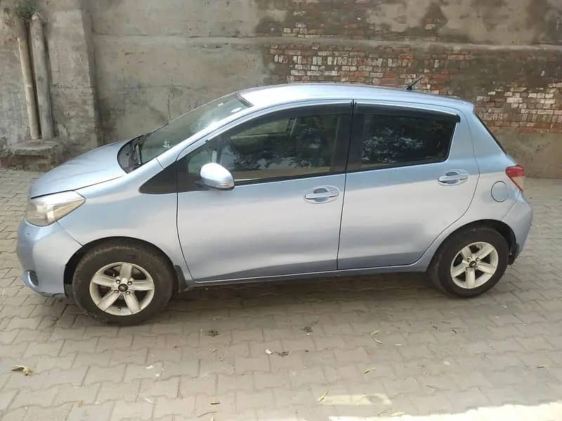 Toyota Vitz 2013 – Automatic 4