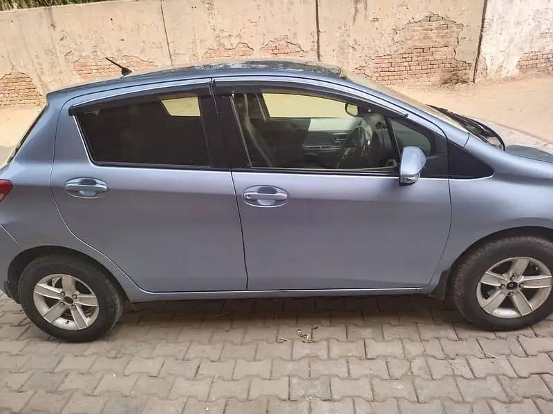 Toyota Vitz 2013 – Automatic 5