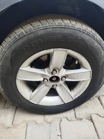 Toyota Vitz 2013 – Automatic