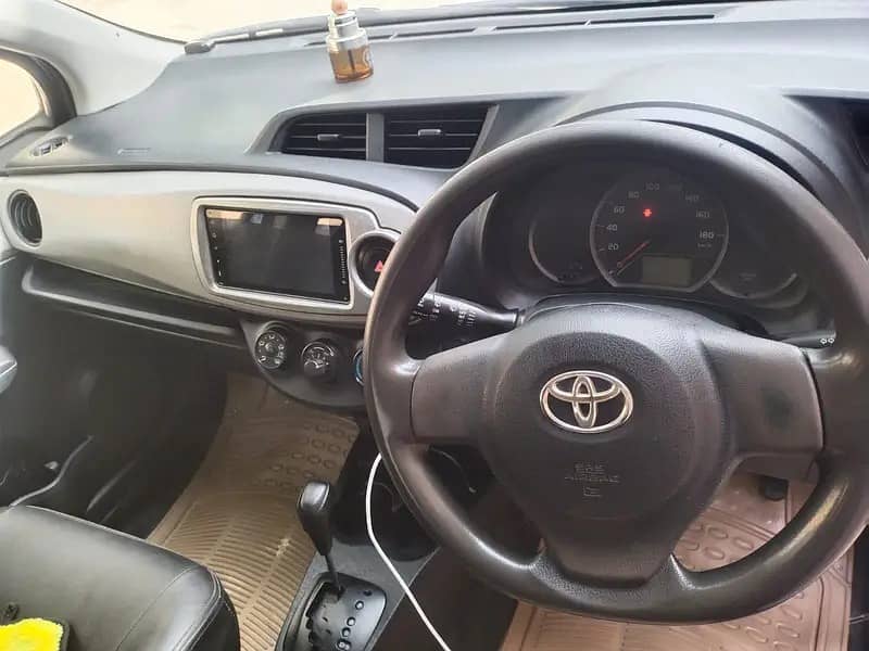 Toyota Vitz 2013 – Automatic 13