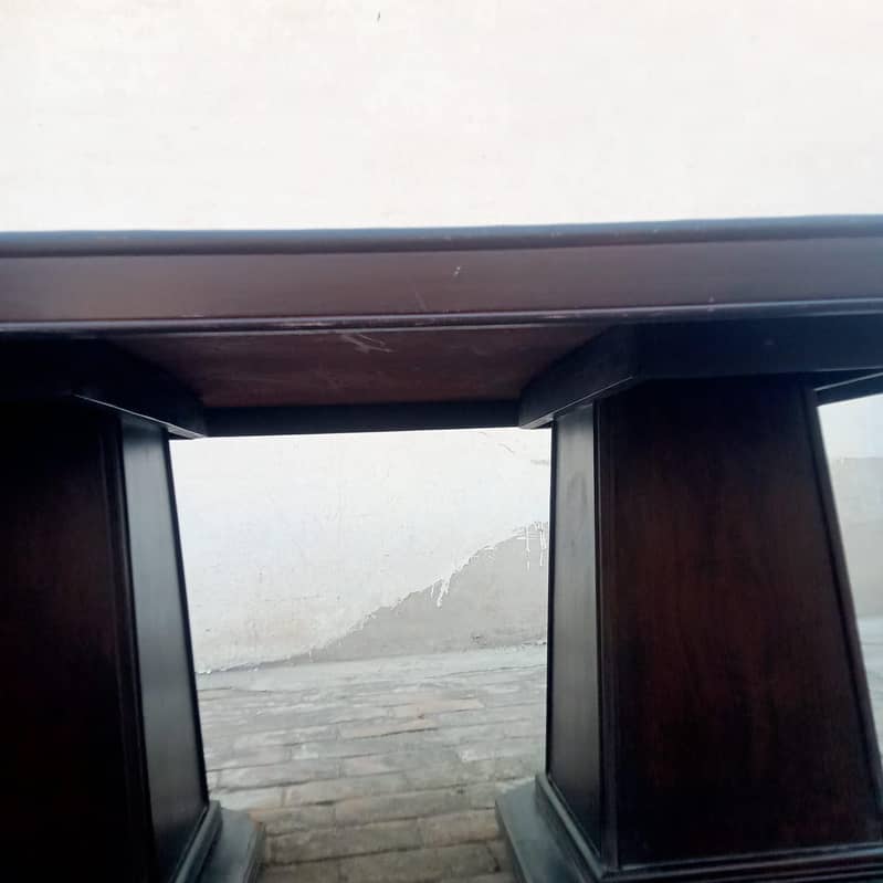 Dining table 4