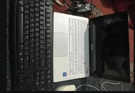 Laptop 120 GB 4 Ram Urgent