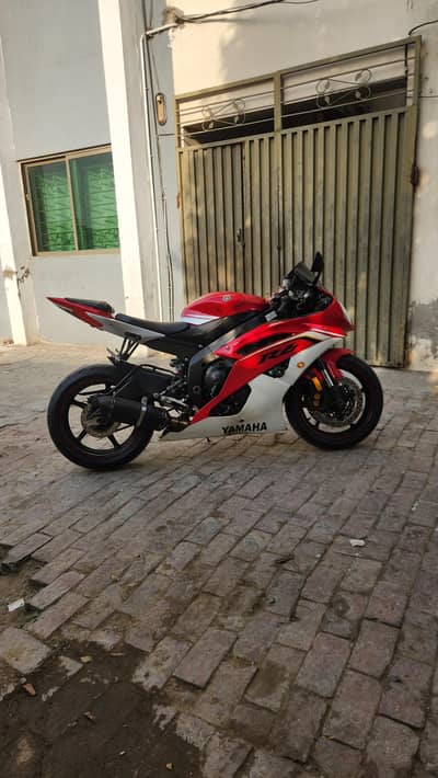 Yamaha R6 2013 Low mileage
