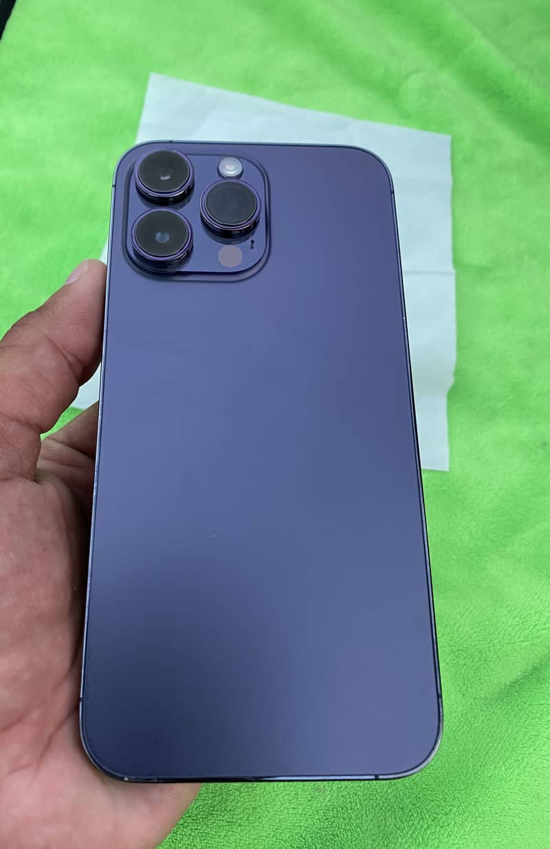 Apple iPhone 14 Pro Max 4